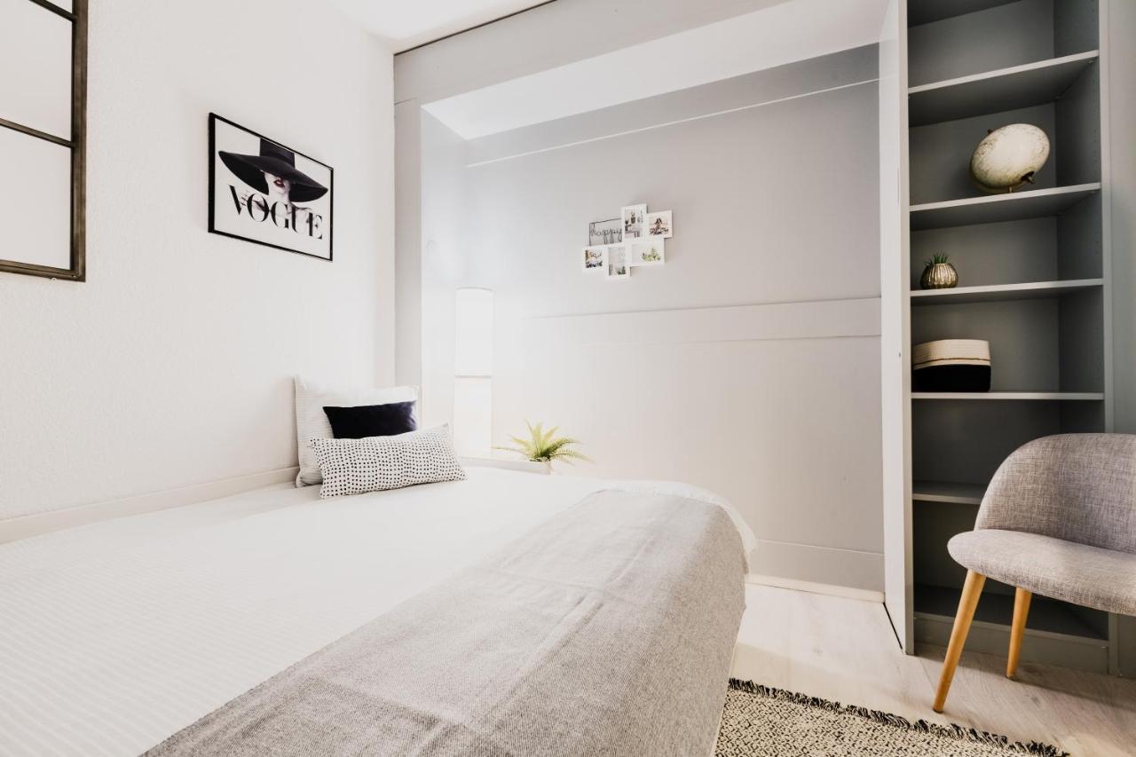 Luganersee, Pool, Strand, Parkplatz, Suite 204 Bissone Esterno foto
